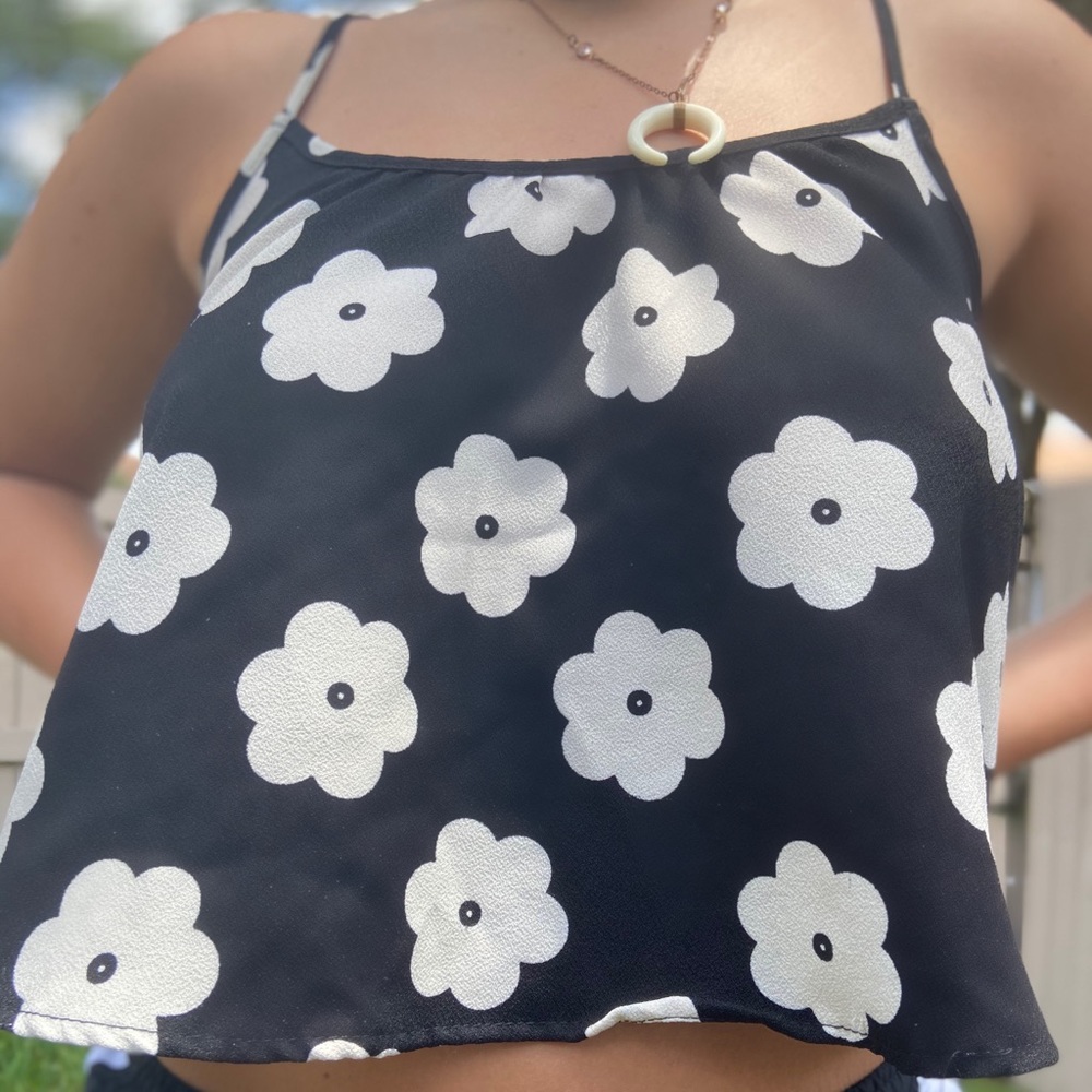 Floral Tank - Picture 1 of 2